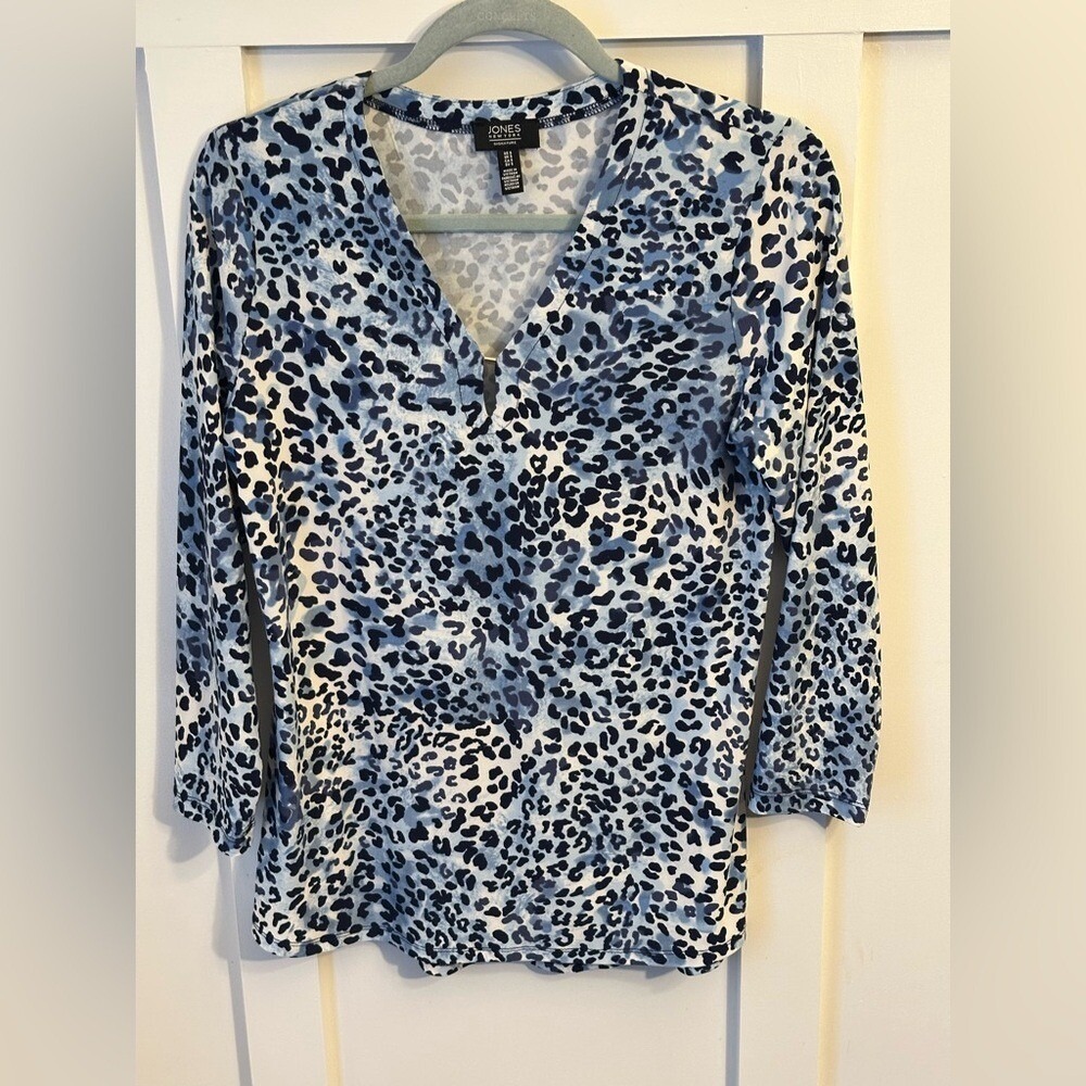Jones New York Signature Animal Print Blouse.